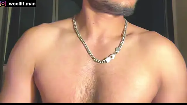 Snapshot of dickpois0n chatting on February 10, 5:52 pm dickpois0n online show from February 10, 5:52 pm