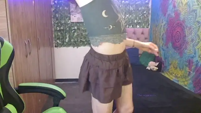 BurningVenus12 online show from April 14, 9:58 am