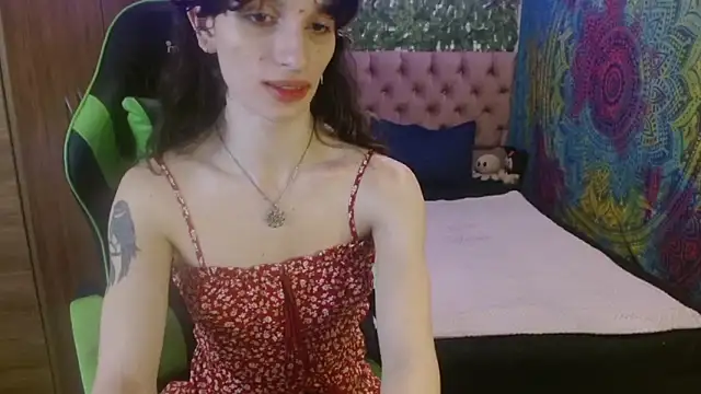 Snapshot of BurningVenus12 chatting on June 11, 9:23 pm BurningVenus12 online show from June 11, 9:23 pm