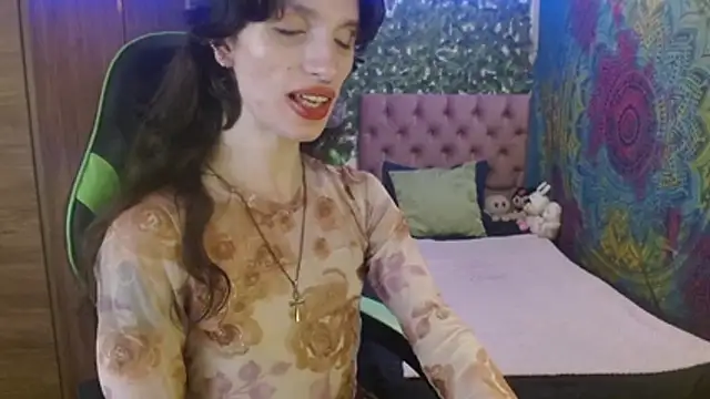 Snapshot of BurningVenus12 chatting on July 11, 6:35 am BurningVenus12 online show from July 11, 6:35 am