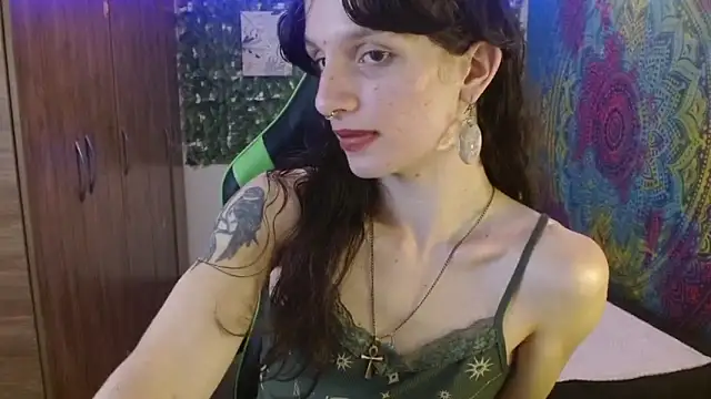 Snapshot of BurningVenus12 chatting on June 4, 8:24 pm BurningVenus12 online show from June 4, 8:24 pm