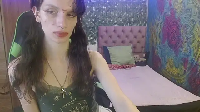Snapshot of BurningVenus12 chatting on June 14, 6:53 pm BurningVenus12 online show from June 14, 6:53 pm