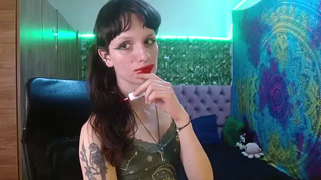 BurningVenus12 online show from March 4, 5:37 am