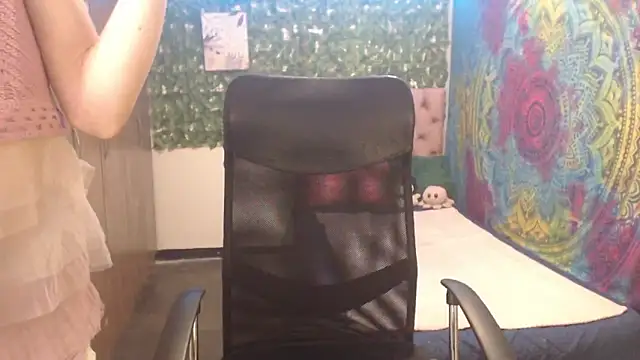 Snapshot of BurningVenus12 chatting on November 21, 5:06 am BurningVenus12 online show from November 21, 5:06 am