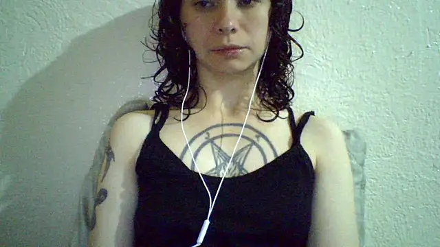 CELEna098rs707 online show from April 5, 8:37 pm