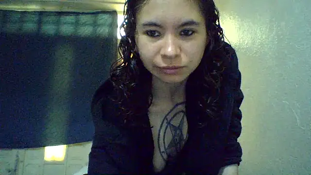 CELEna098rs707 online show from July 25, 8:48 pm