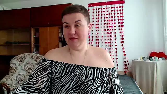 Snapshot of Annet1912 chatting on March 18, 10:07 am Annet1912 online show from March 18, 10:07 am