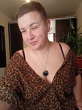 Snapshot of Annet1912 chatting on June 18, 7:29 am Annet1912 online show from June 18, 7:29 am