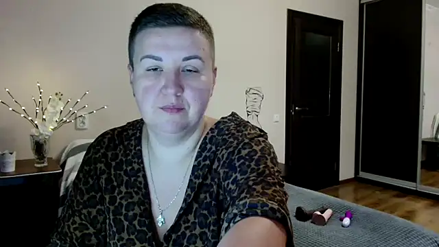 Snapshot of Annet1912 chatting on September 26, 8:10 am Annet1912 online show from September 26, 8:10 am