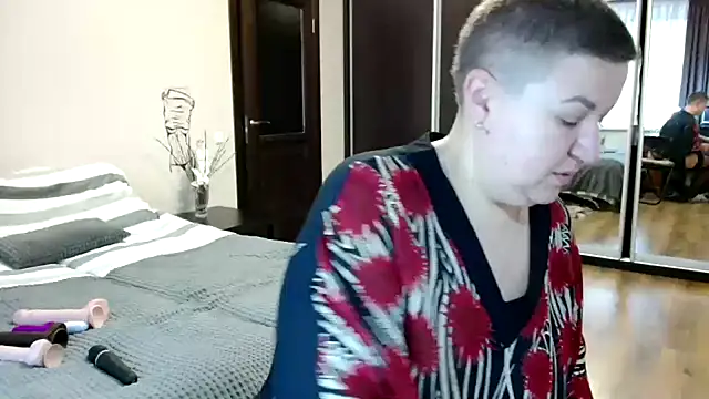 Annet1912 online show from December 17, 9:25 am