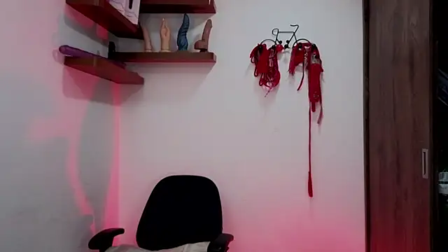 avans 15 online show from December 2, 12:00 am