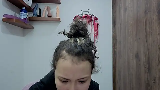 avans 15 online show from November 29, 11:16 pm