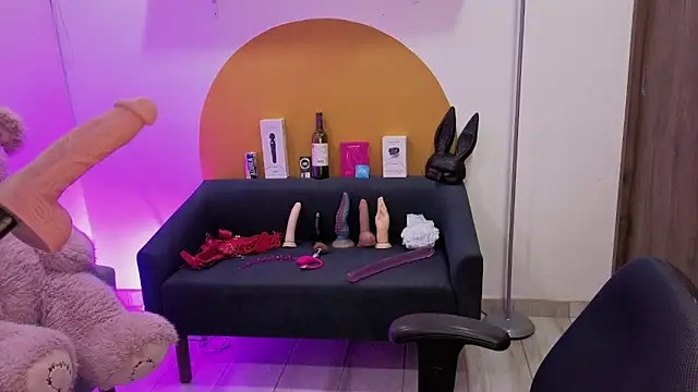 avans 15 online show from April 21, 11:55 pm