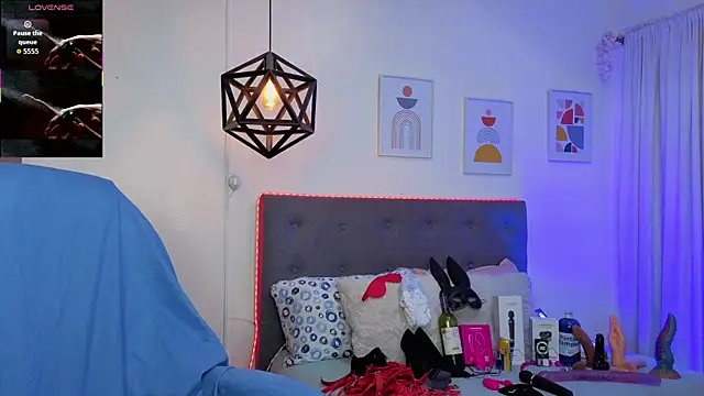 avans 15 online show from January 17, 2:59 am