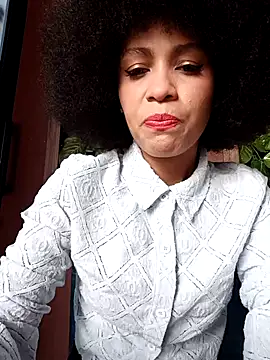 Snapshot of BlairSamy chatting on October 21, 7:24 pm BlairSamy online show from October 21, 7:24 pm