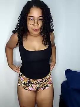 VitoriaFernandes online show from February 14, 12:30 am