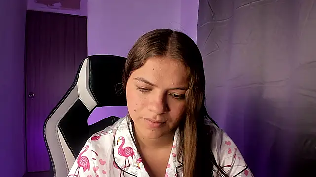 PaigeJayden online show from November 10, 9:31 pm