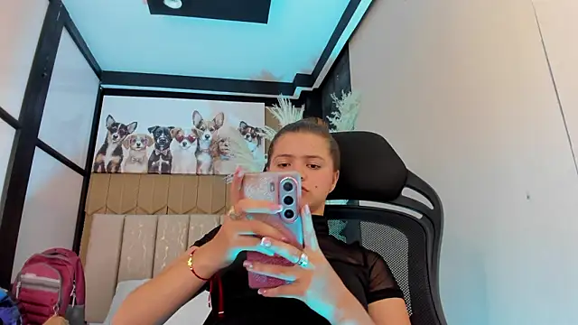 PaigeJayden online show from March 14, 9:21 pm