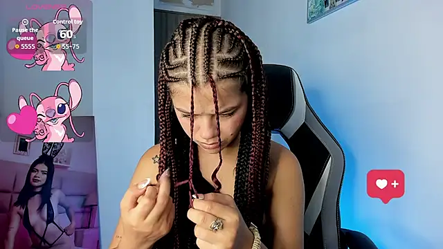PaigeJayden online show from October 14, 9:58 pm