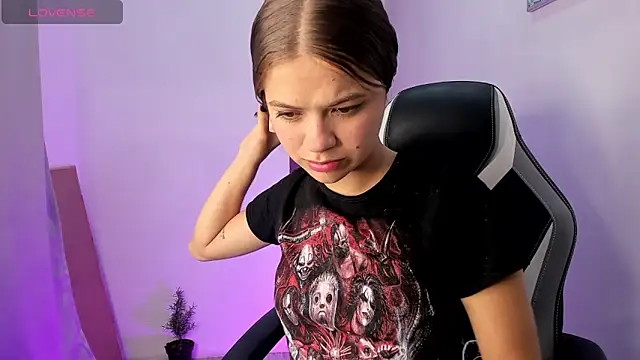 PaigeJayden online show from October 28, 3:18 am