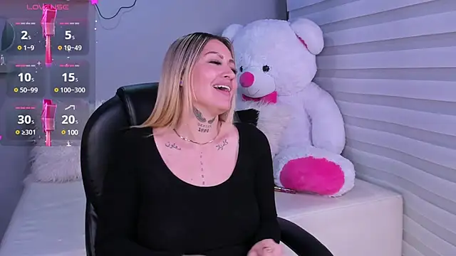 Alexasmith06 online show from March 11, 1:37 am