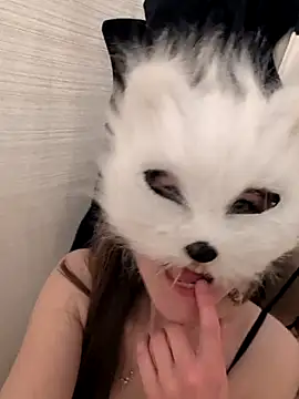 Snapshot of kleinelea123 chatting on March 18, 9:56 am kleinelea123 online show from March 18, 9:56 am