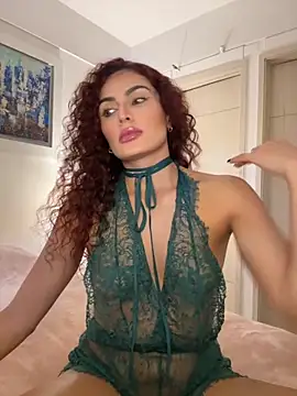 Snapshot of Victoria-77 chatting on October 28, 1:06 am Victoria-77 online show from October 28, 1:06 am