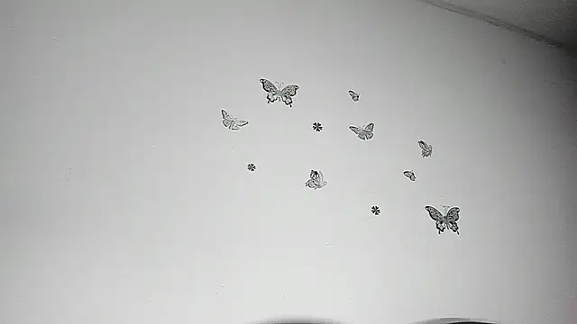 Snapshot of Sophie_sweett19 chatting on February 5, 3:34 am Sophie sweett19 online show from February 5, 3:34 am