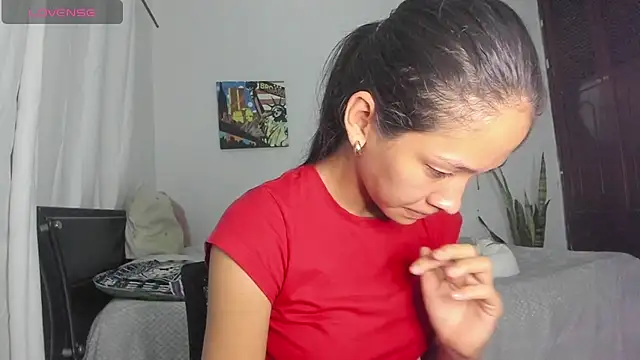 Snapshot of Sophie_sweett19 chatting on November 6, 11:31 pm Sophie sweett19 online show from November 6, 11:31 pm