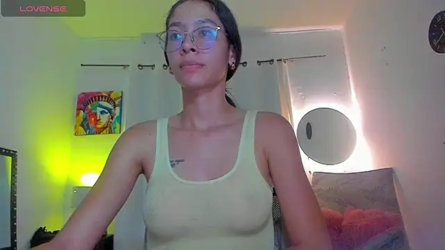 Sophie sweett19 online show from April 15, 5:02 am