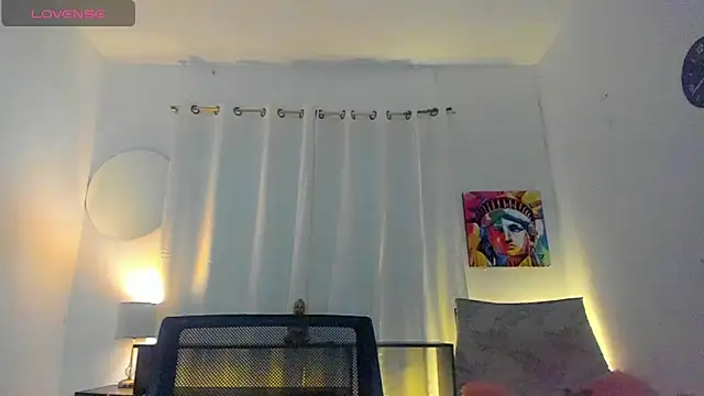 Sophie sweett19 online show from May 22, 1:25 am