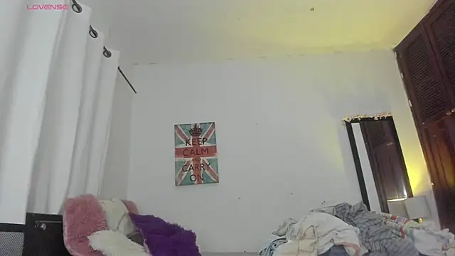 Snapshot of Sophie_sweett19 chatting on October 8, 1:18 am Sophie sweett19 online show from October 8, 1:18 am