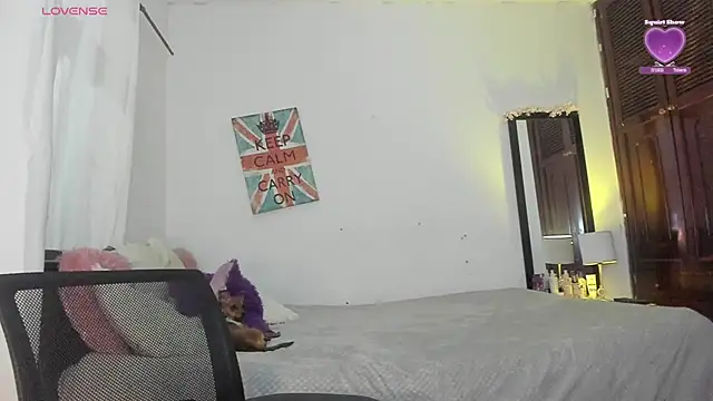 Snapshot of Sophie_sweett19 chatting on October 19, 11:07 pm Sophie sweett19 online show from October 19, 11:07 pm