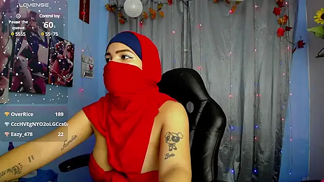 Snapshot of Falak-Yasin chatting on February 13, 6:26 pm Falak-Yasin online show from February 13, 6:26 pm