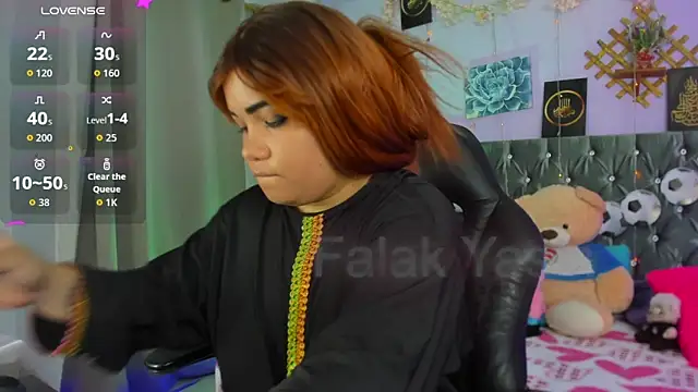 Snapshot of Falak-Yasin chatting on June 16, 12:27 pm Falak-Yasin online show from June 16, 12:27 pm
