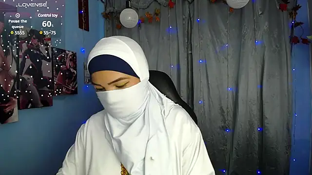 Snapshot of Falak-Yasin chatting on February 15, 12:11 pm Falak-Yasin online show from February 15, 12:11 pm