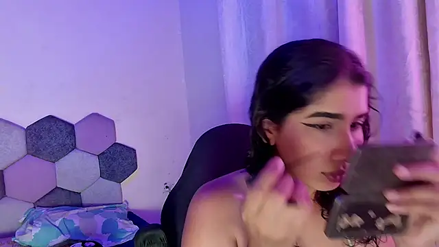 Snapshot of Horny_tgn chatting on July 17, 5:54 pm Horny tgn online show from July 17, 5:54 pm