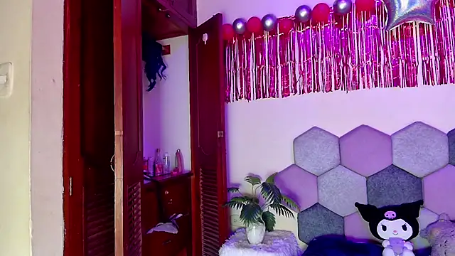 Horny tgn online show from February 17, 6:27 pm