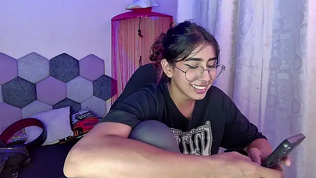 Horny tgn online show from May 19, 6:26 pm