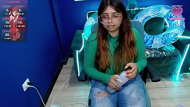 X CHERRY XX online show from March 21, 3:01 am