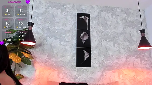lilicooper  online show from September 10, 3:27 am