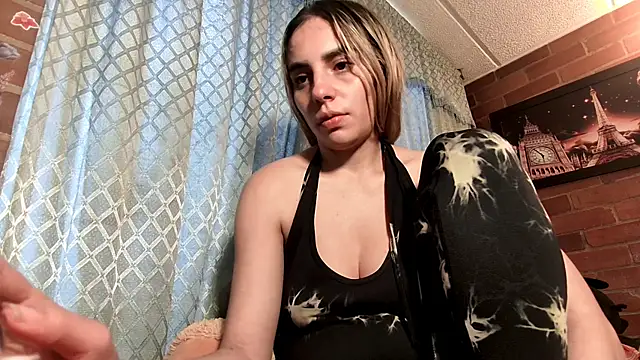 Snapshot of ValeriaLacrozee chatting on October 14, 7:03 pm ValeriaLacrozee online show from October 14, 7:03 pm