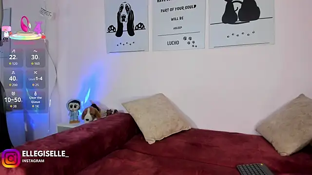 ElleGisellee online show from September 19, 4:38 am