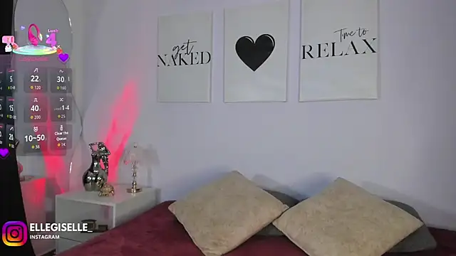 ElleGisellee online show from May 2, 3:34 am