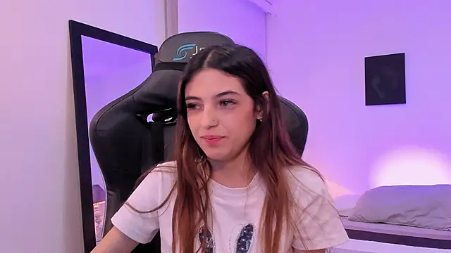 sofiarouge online show from November 11, 8:25 pm