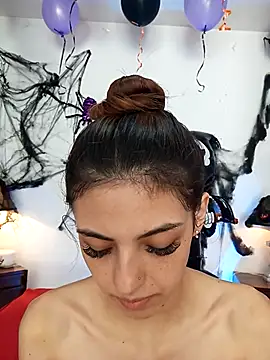 Snapshot of sofiarouge chatting on October 17, 7:48 pm sofiarouge online show from October 17, 7:48 pm