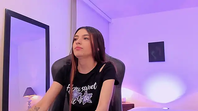 sofiarouge online show from November 5, 8:12 pm