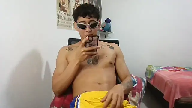 Dillom420 online show from January 22, 8:29 am