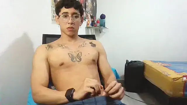 Dillom420 online show from February 5, 7:29 am