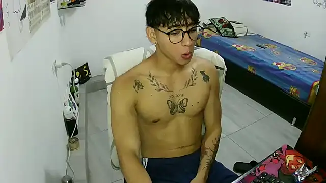 Dillom420 online show from October 9, 3:07 am